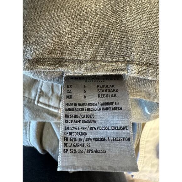 American Eagle Distressed Cargo Elastic Leg Pants Women Size 6 - Picture 11 of 12